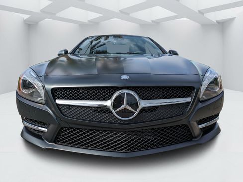 Used 2016 Mercedes-Benz SL 550 image 8