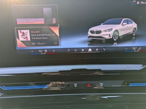 Certified 2024 BMW 530i xDrive 530i xDrive w/ Premium Package image 21