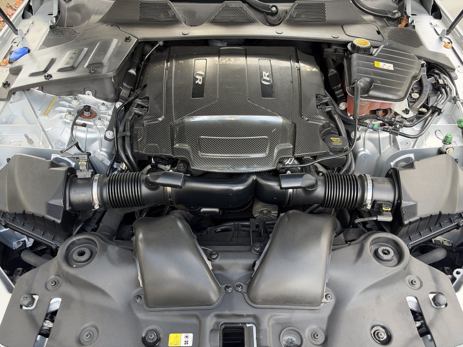 Used 2019 Jaguar XJ R RWD image 9