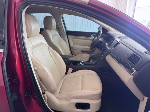 Used 2013 Lincoln MKS FWD image 10