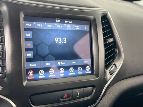 Used 2022 Jeep Cherokee Trailhawk w/ Premium Leather Package image 14