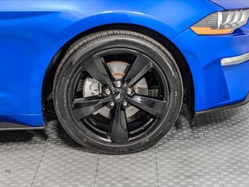 Used 2021 Ford Mustang Coupe w/ Equipment Group 101A RWD image 32
