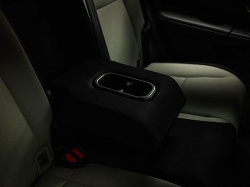 Used 2024 Honda CR-V EX image 12