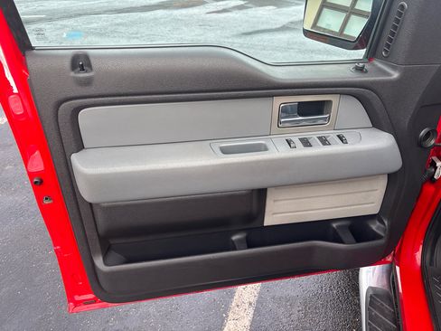 Used 2011 Ford F150 XLT w/ XTR Pkg image 9