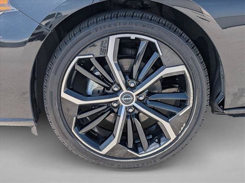 Used 2024 Nissan Altima 2.5 SR FWD image 22