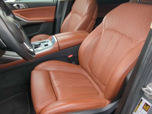 Certified 2023 BMW X7 xDrive40i w/ Premium Package image 16