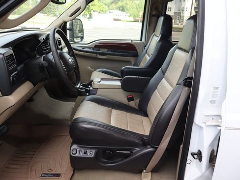 Used 2005 Ford Excursion Eddie Bauer AWD/4WD image 19