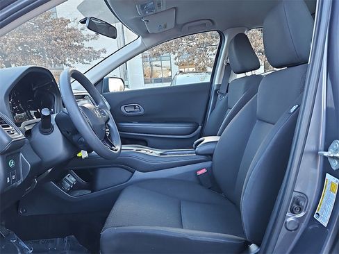 Used 2017 Honda HR-V LX image 14