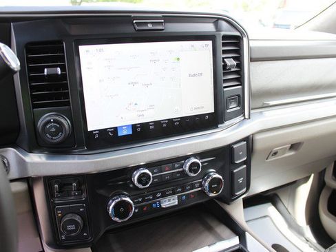 Used 2025 Ford F350 Platinum w/ Platinum Plus Package image 13