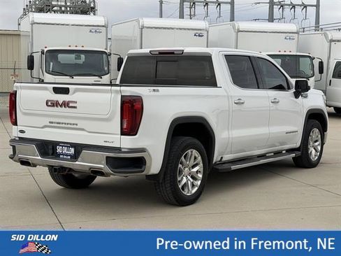 Used 2021 GMC Sierra 1500 SLT w/ SLT Premium Plus Package AWD/4WD image 4