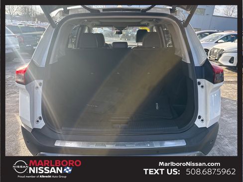 Certified 2022 Nissan Rogue SL w/ SL Premium Package image 13