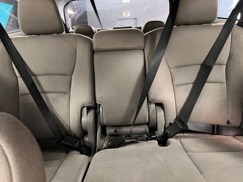 Used 2019 Honda Pilot LX image 11