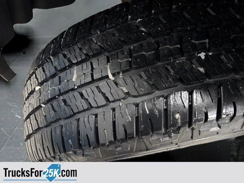 Used 2018 Chevrolet Silverado 1500 Custom w/ Custom Value Package image 33