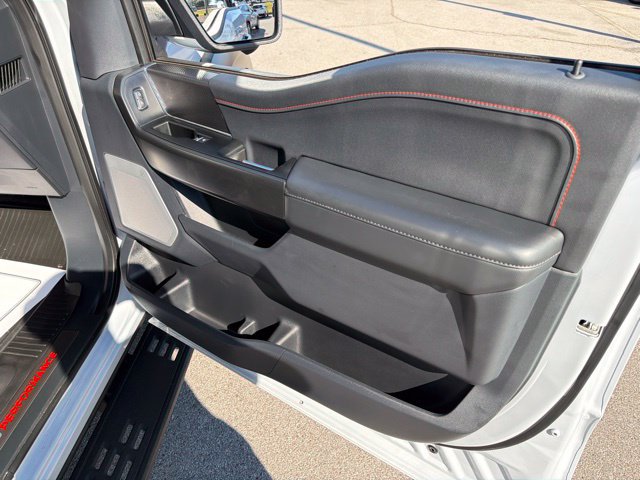 Used 2025 Ford F150 Raptor AWD/4WD image 37