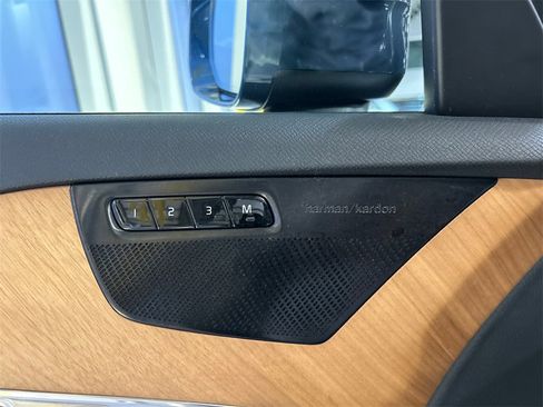 Certified 2021 Volvo XC90 T8 Inscription Expression w/ Advanced Package image 23