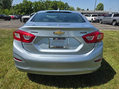Used 2017 Chevrolet Cruze Premier FWD image 6