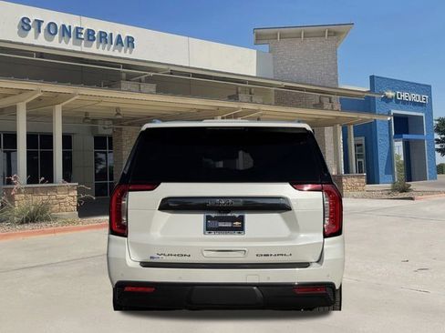 Used 2024 GMC Yukon Denali Ultimate image 6