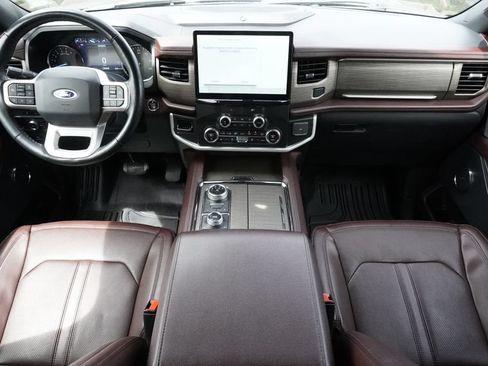 Used 2022 Ford Expedition Limited AWD/4WD image 9