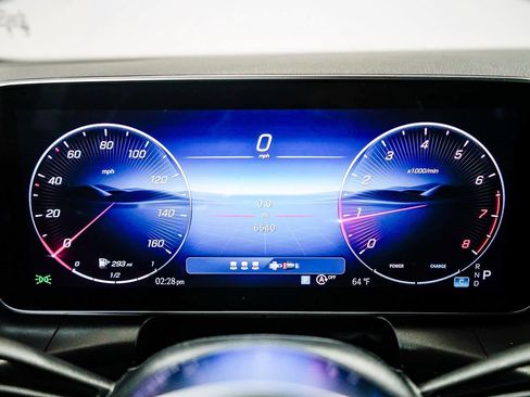 Used 2025 Mercedes-Benz GLC 300 image 24