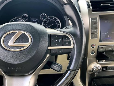 Used 2020 Lexus GX 460 Premium w/ Premium Package AWD/4WD image 25