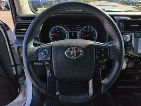 Used 2019 Toyota 4Runner TRD Off-Road Premium image 18