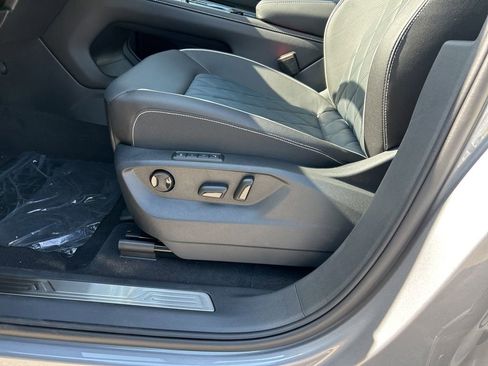 New 2026 Volkswagen Atlas Cross Sport SEL Premium R-Line image 16