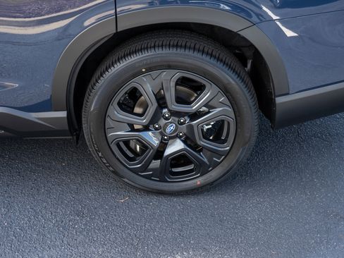 New 2025 Subaru Ascent Bronze Edition w/ Popular Package #2 image 9