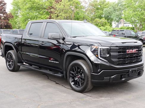 Used 2023 GMC Sierra 1500 Pro w/ Graphite Edition AWD/4WD image 5