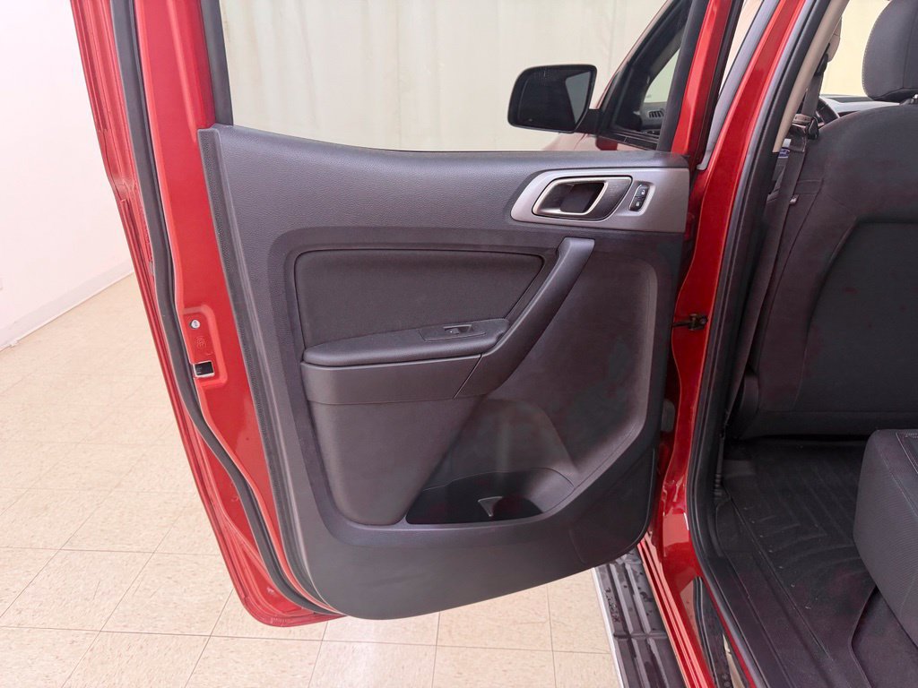 Used 2019 Ford Ranger XLT w/ Equipment Group 302A Luxury AWD/4WD image 13