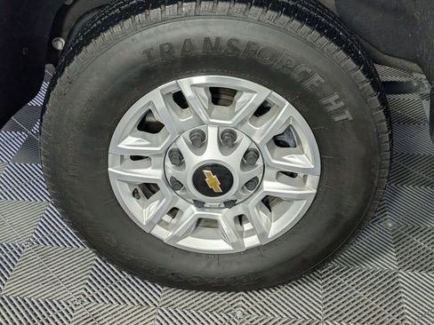 Used 2024 Chevrolet Silverado 2500 LT AWD/4WD image 10