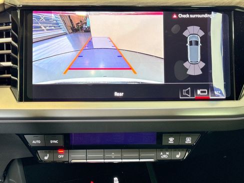 New 2026 Audi Q4 e-tron Premium image 12