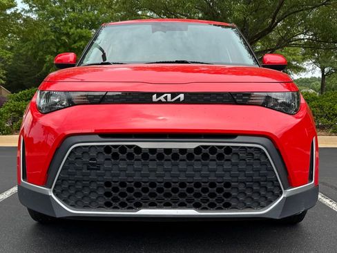 Used 2024 Kia Soul LX w/ Option Group 015 FWD image 7