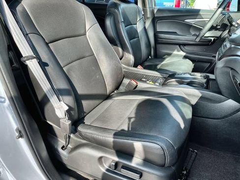 Used 2023 Honda Passport EX-L image 27