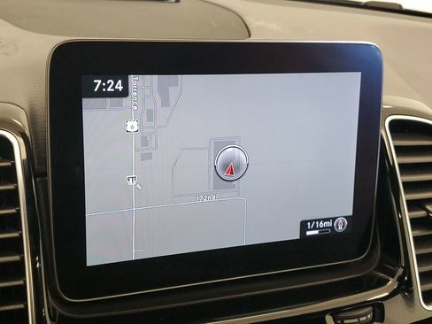 Used 2018 Mercedes-Benz GLE 350 4MATIC w/ Premium 1 Package image 19