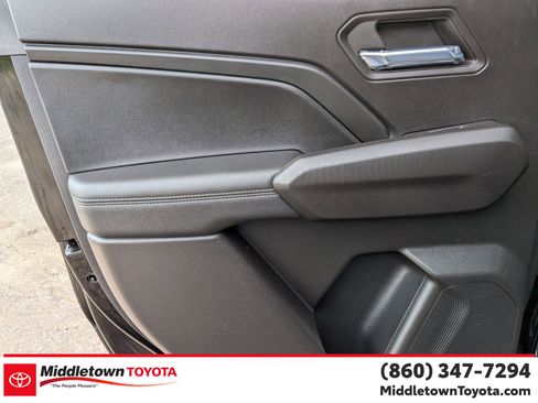 Used 2023 Chevrolet Colorado LT w/ Advanced Trailering Package AWD/4WD image 27