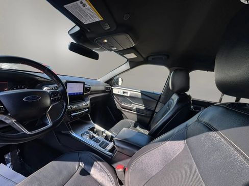 Used 2020 Ford Explorer Limited RWD image 14