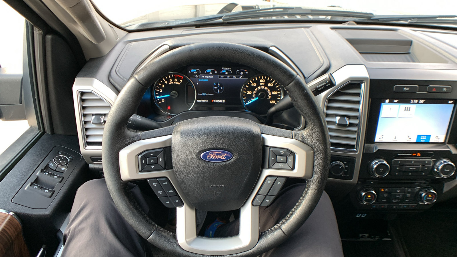 Used 2016 Ford F150 Lariat w/ Equipment Group 501A Mid AWD/4WD image 16