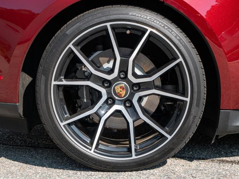 Certified 2022 Porsche Taycan 4S image 19