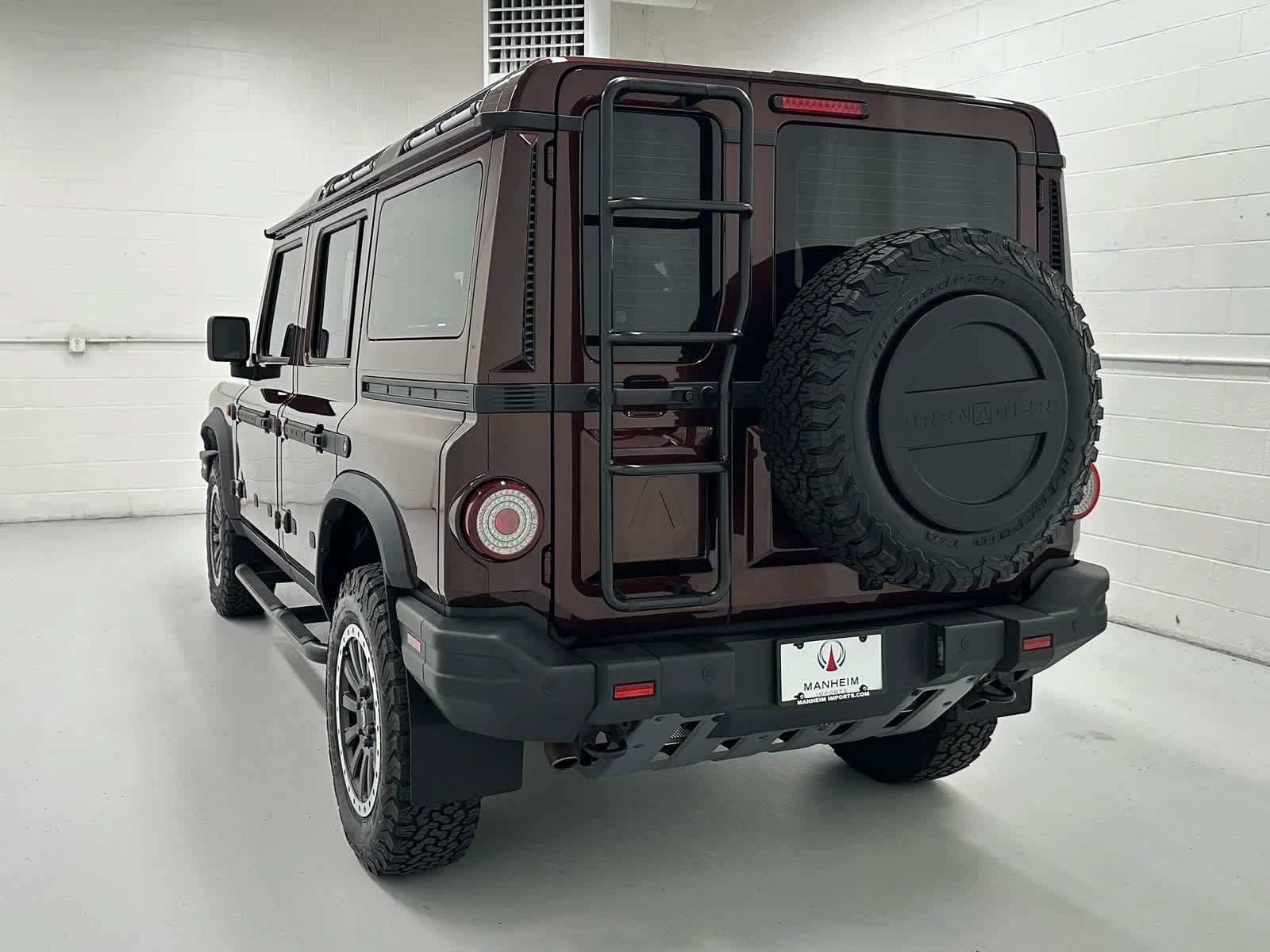 Used 2024 INEOS Grenadier Station Wagon AWD/4WD image 8