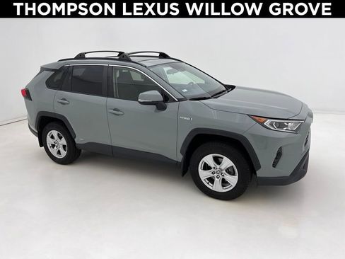 Used 2021 Toyota RAV4 XLE image 1