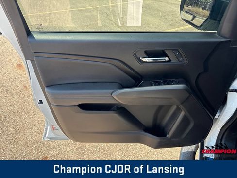 Used 2023 Chevrolet Colorado LT w/ LT Convenience Package III AWD/4WD image 12