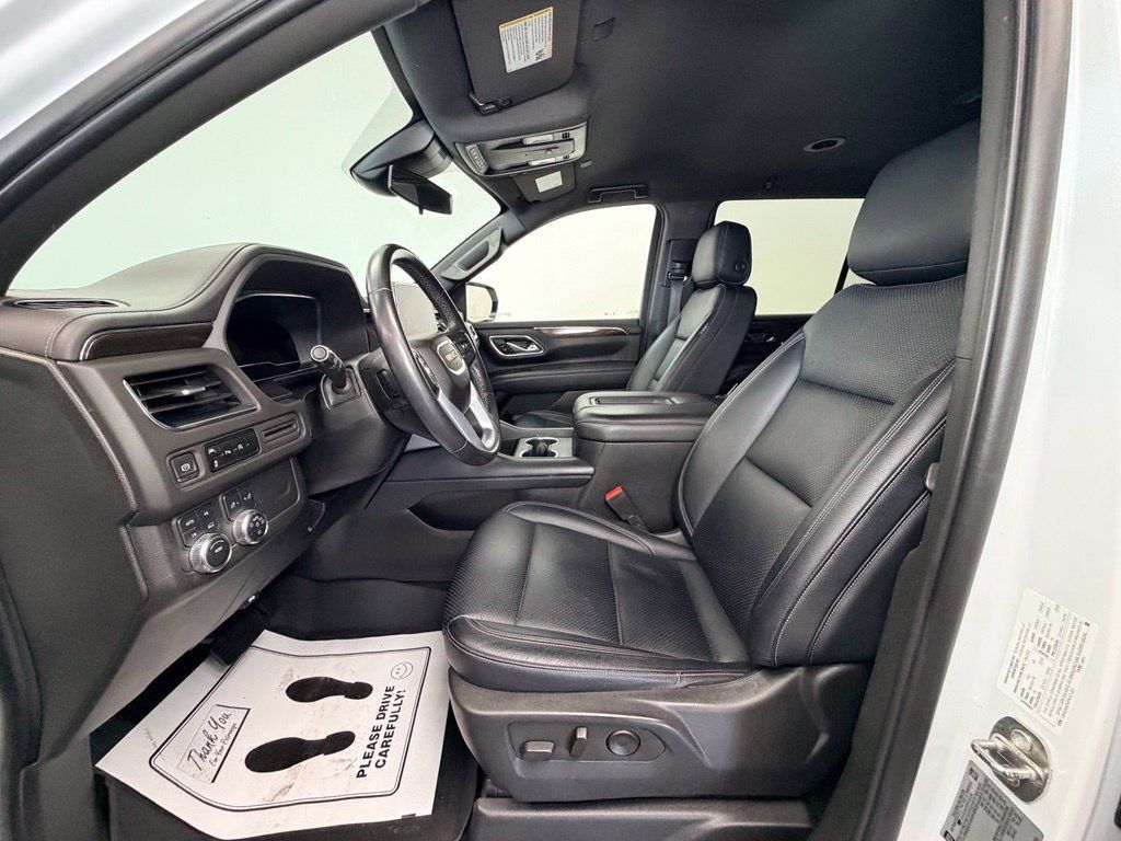Used 2023 GMC Yukon SLE AWD/4WD image 3