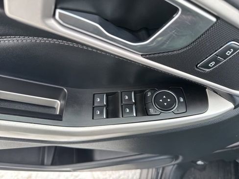 Certified 2021 Ford Explorer XLT w/ Equipment Group 202A image 17