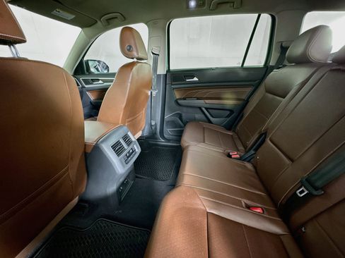 Used 2022 Volkswagen Atlas SE w/ Panoramic Sunroof Package FWD image 23