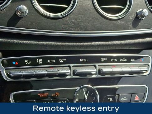 Used 2017 Mercedes-Benz E 300 4MATIC image 14