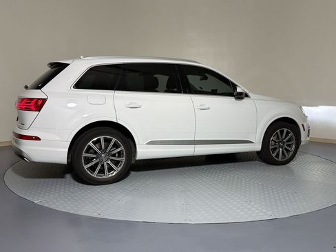 Used 2019 Audi Q7 2.0T Premium Plus w/ Premium Plus Package AWD/4WD image 4