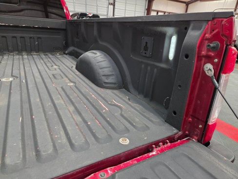Used 2017 Ford F350 Lariat w/ Lariat Ultimate Package AWD/4WD image 32