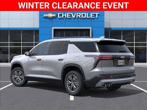 New 2026 Chevrolet Traverse LT w/ Driver Confidence Package image 3