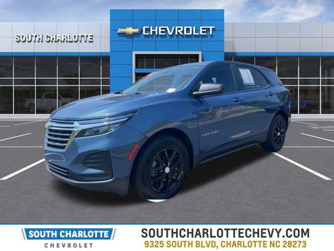 Used 2024 Chevrolet Equinox LS w/ LS Convenience Package FWD image 1