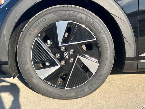 New 2026 Hyundai Ioniq 5 SEL image 8